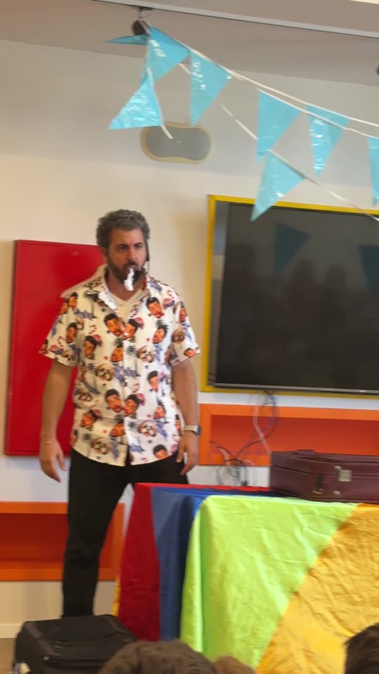 איתמר המפוזר מול הילדים עם המזוודה